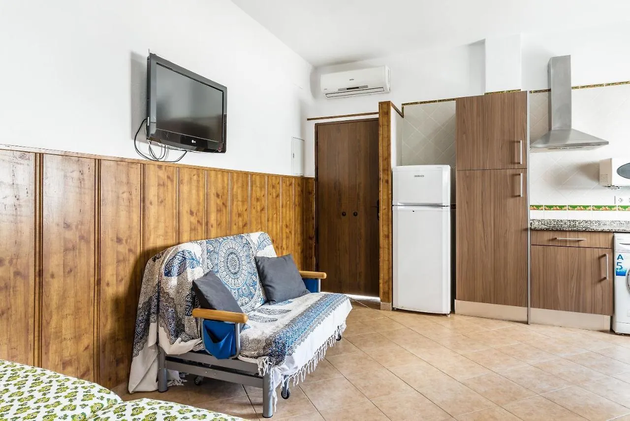 Estudio Lila Conil De La Frontera 0*,